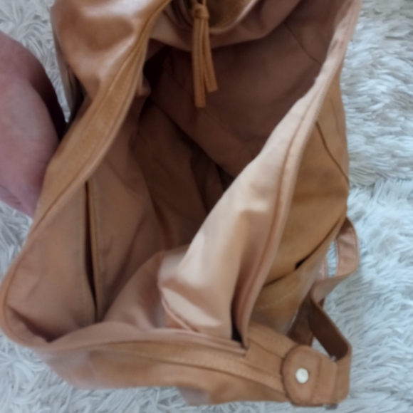 Tan crossbody bag - Picture 3 of 5